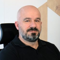 Elvedin - Smartsway Holistic Center