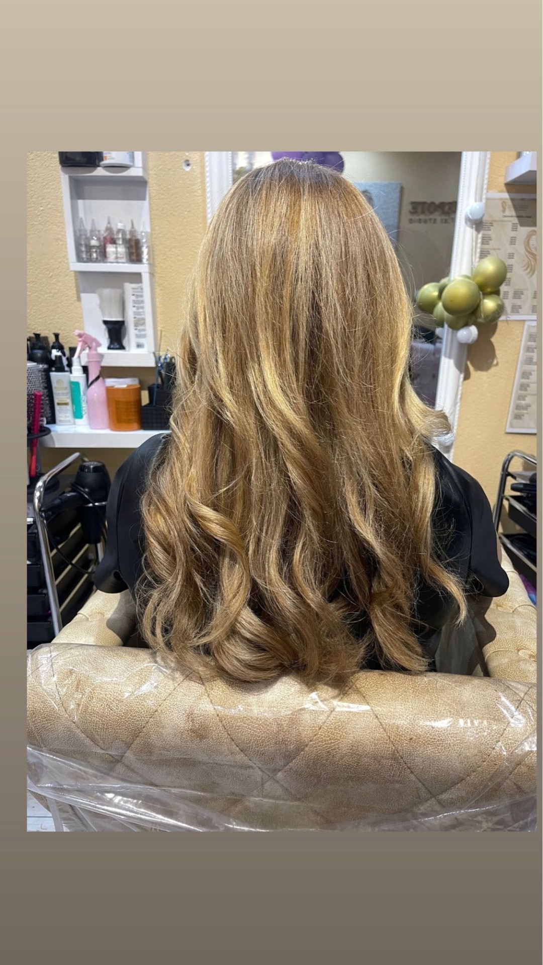 Poezija ljepote #sarajevo Farbanje kose Farbanje cijele dužine + pranje kose + feniranje - srednje duga kosa