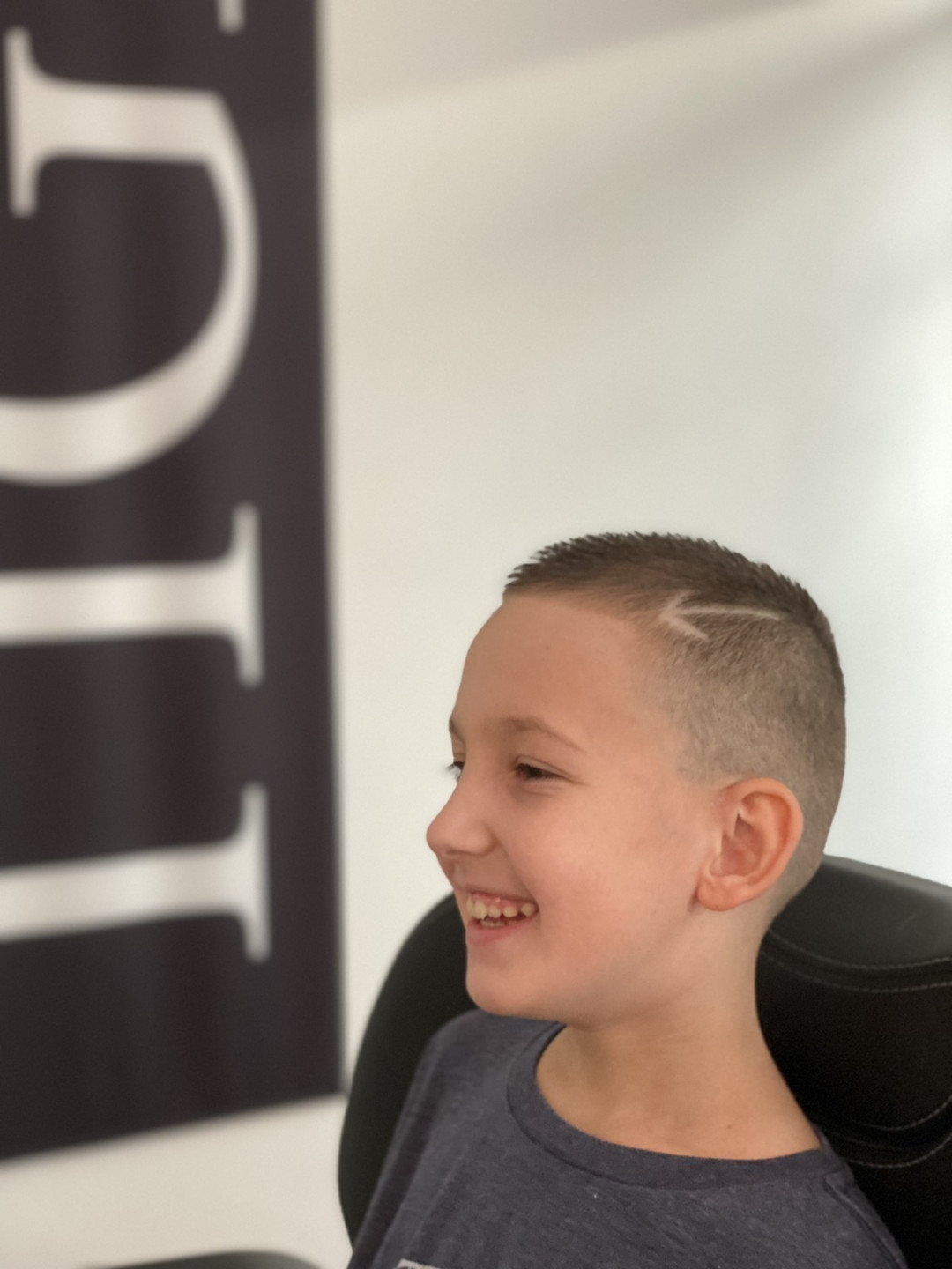 Muško šišanje - fade / duža kosa - Frisco, Sarajevo Obrve Lice Obrve, Sarajevo, Centar - Stari Grad