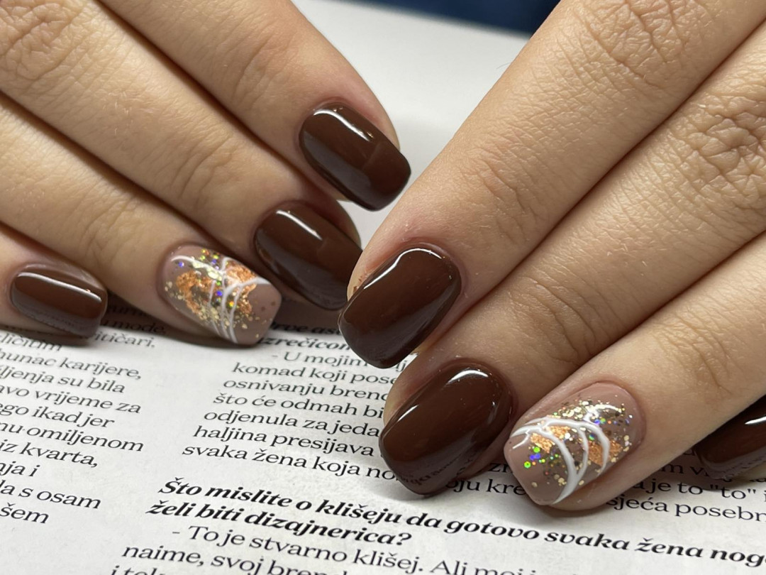 Nadogradnja noktiju tipsama - S dužina - La Vie beauty centar, Sarajevo Nadogradnja noktiju Nokti Nadogradnja noktiju, Sarajevo, Centar - Stari Grad