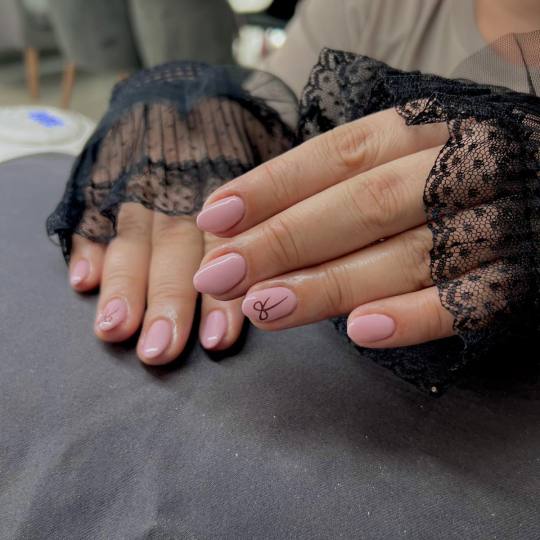 Allure #sarajevo Gel lak Trajni lak - ruke