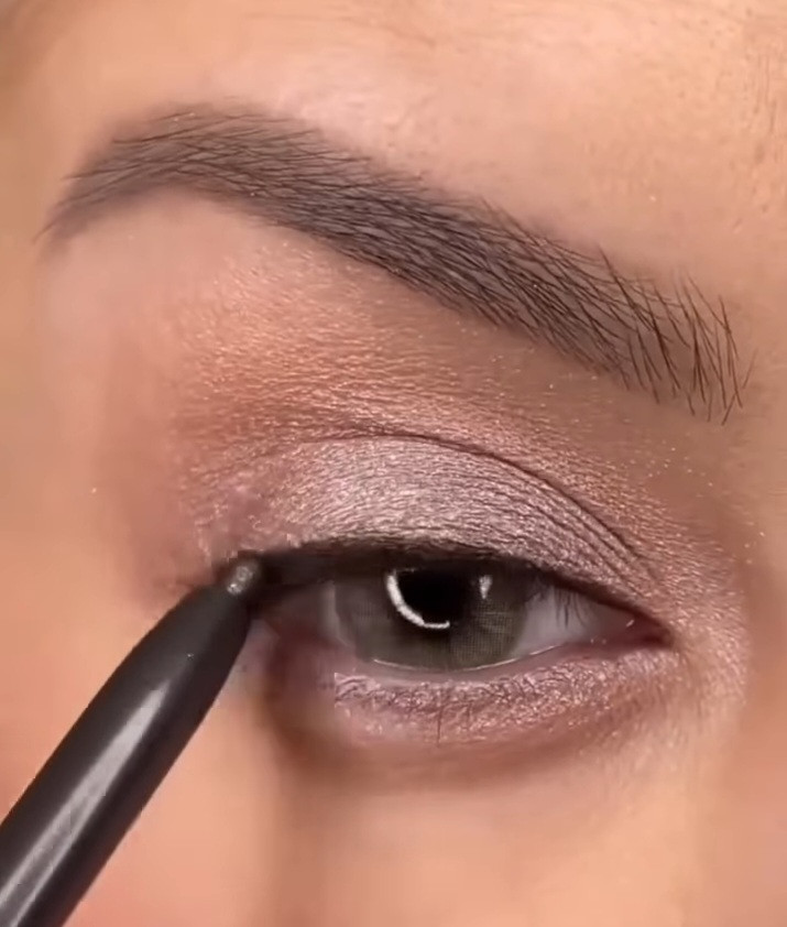 Poezija ljepote #sarajevo Make-up / šminkanje Profesionalno šminkanje - dnevna šminka