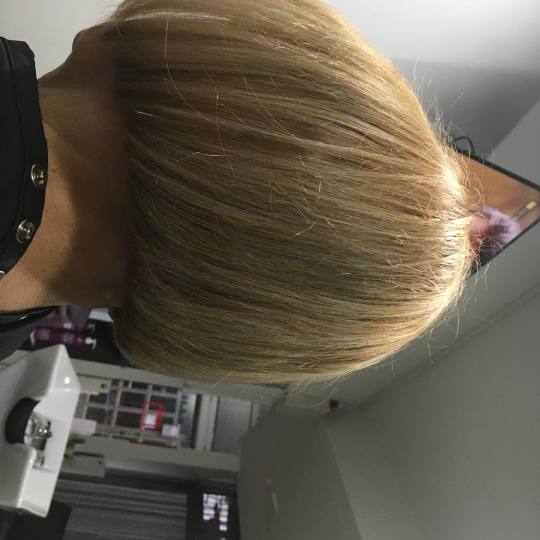 Frisco #sarajevo Žensko šišanje Žensko šišanje - kosa srednje dužine