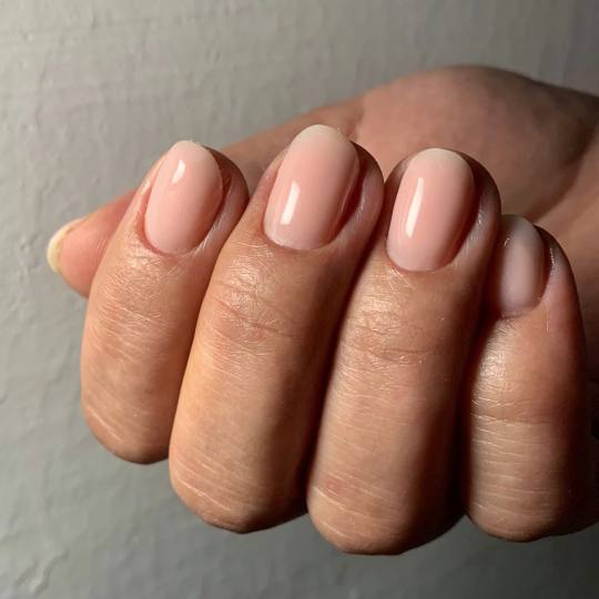 Lovely Em salon & head spa #sarajevo Ojačavanje noktiju Trajni lak/gel/rubber baza - S dužina