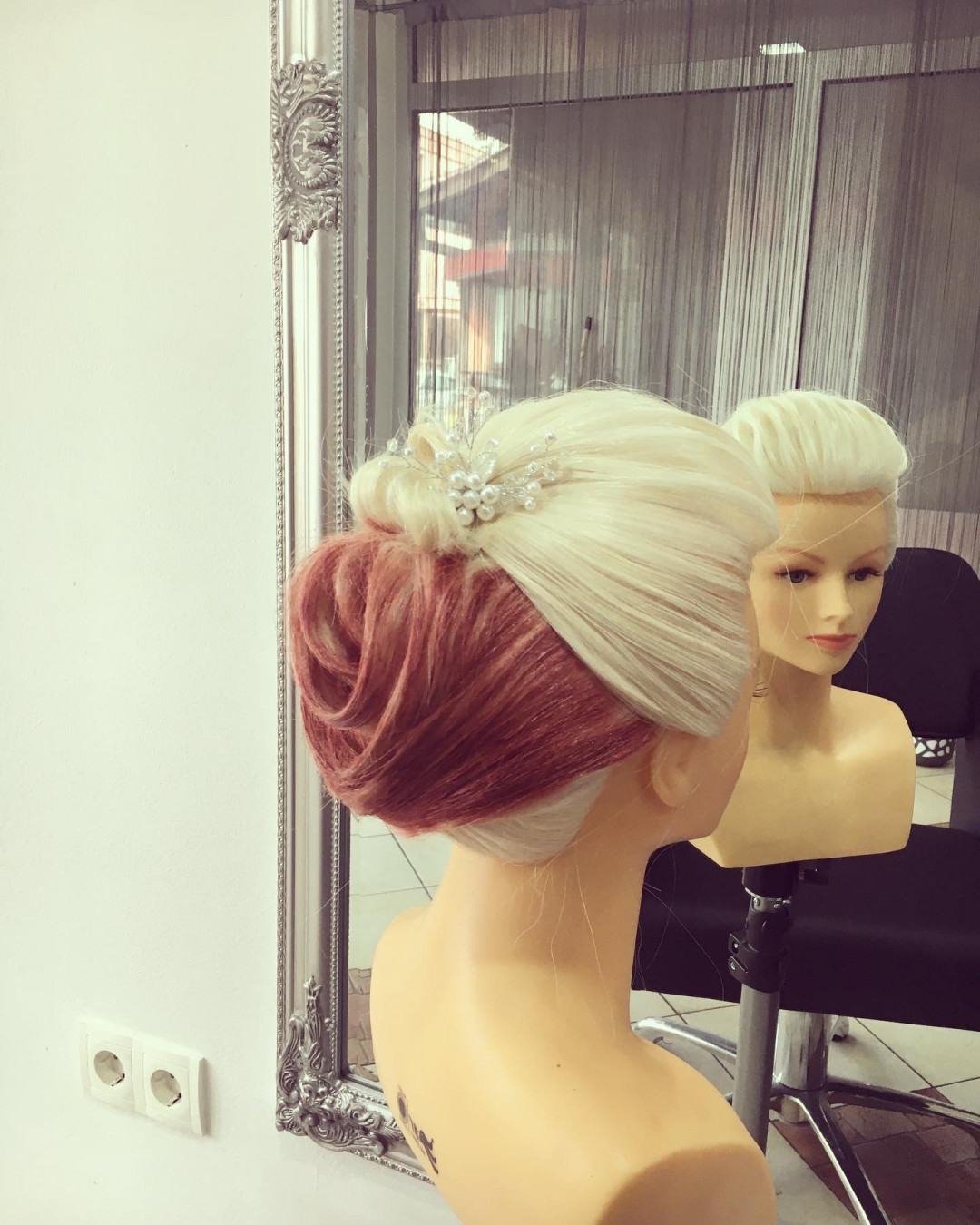 Svečana frizura složena - kratka kosa - Frisco, Sarajevo Svečane i frizure za svadbu Frizerski saloni Svečane i frizure za svadbu, Sarajevo, Centar - Stari Grad