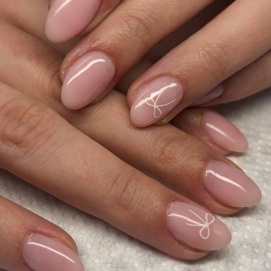 Artistic Beauty #sarajevo Ojačavanje noktiju Geliranje prirodnih noktiju