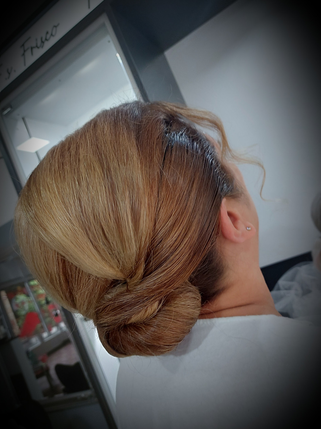 Svečana frizura složena - kratka kosa - Frisco, Sarajevo Svečane i frizure za svadbu Frizerski saloni Svečane i frizure za svadbu, Sarajevo, Centar - Stari Grad