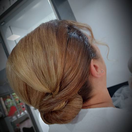 Frisco #sarajevo Svečane i frizure za svadbu Svečana frizura složena - kratka kosa