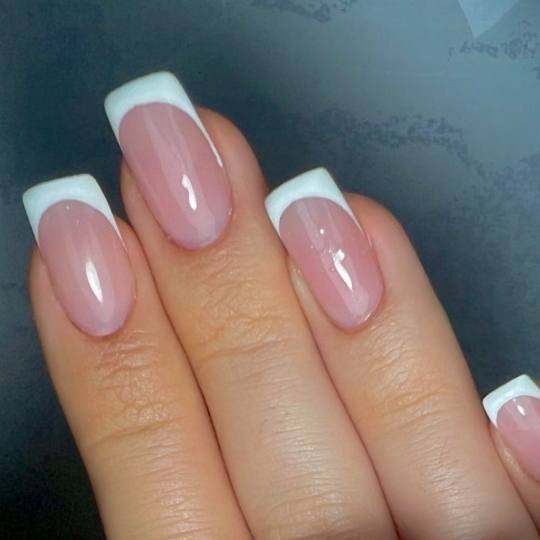 Studio ef #sarajevo Nadogradnja noktiju Nadogradnja noktiju tipsama -kratki nokti