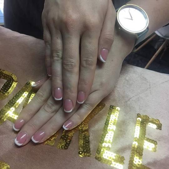 Lollipop beauty studio #sarajevo Ojačavanje noktiju