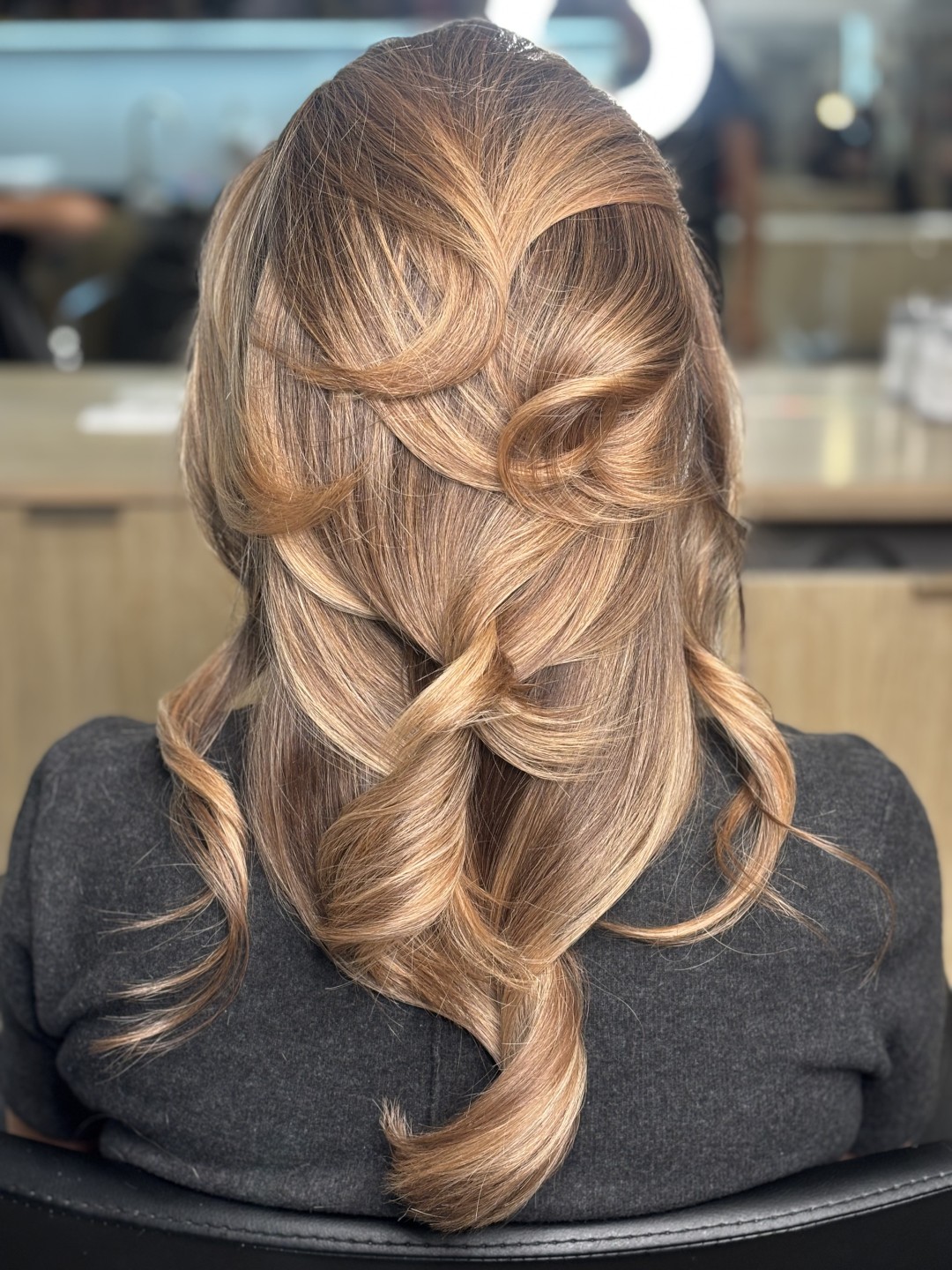 Površinski pramenovi klasični - duga kosa - EnStyle Studio, Sarajevo Pramenovi Frizerski saloni Pramenovi, Sarajevo, Istočno Sarajevo