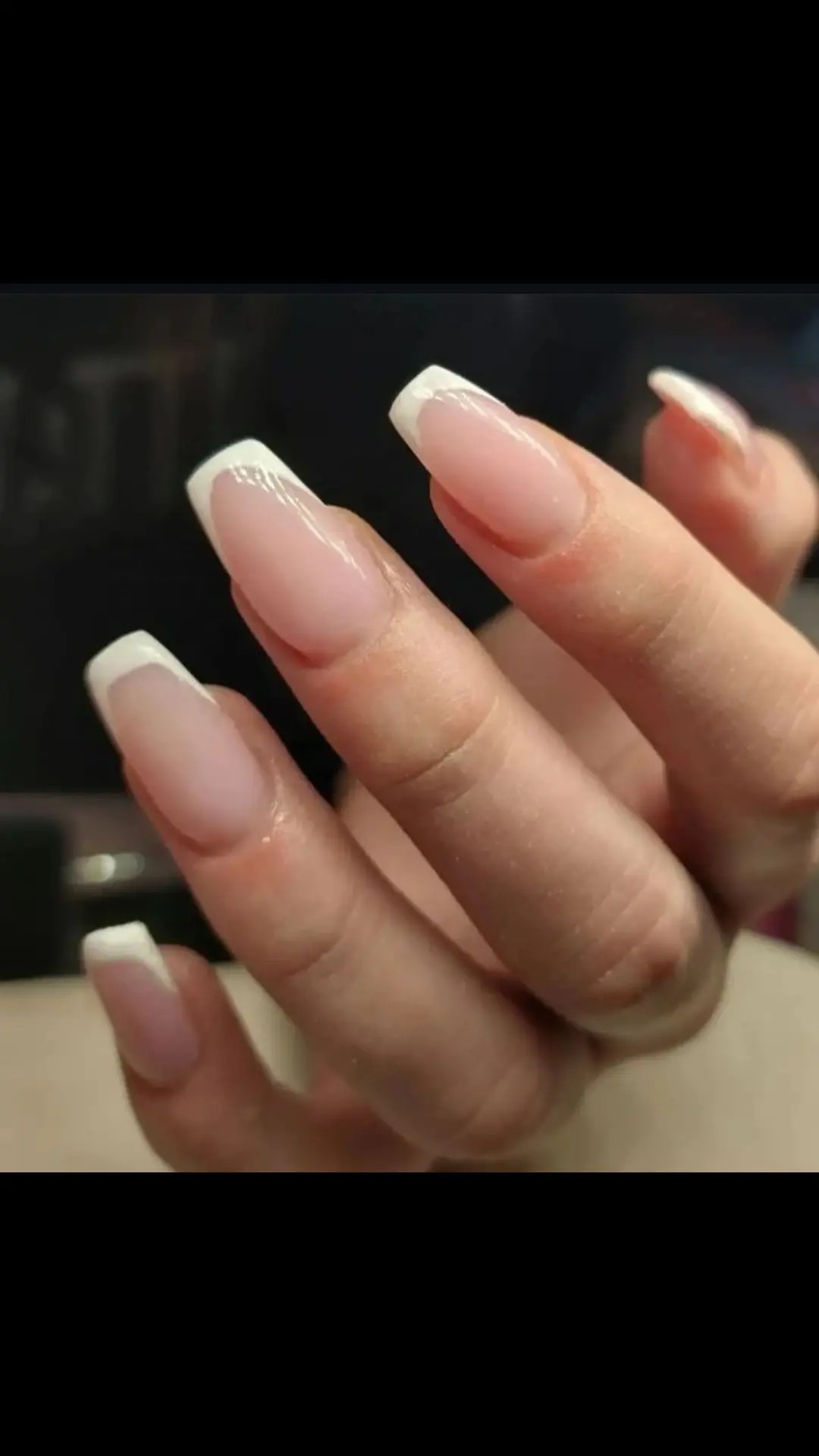 L'Amour beauty studio #sarajevo Izlivanje noktiju Izlivanje noktiju gelom