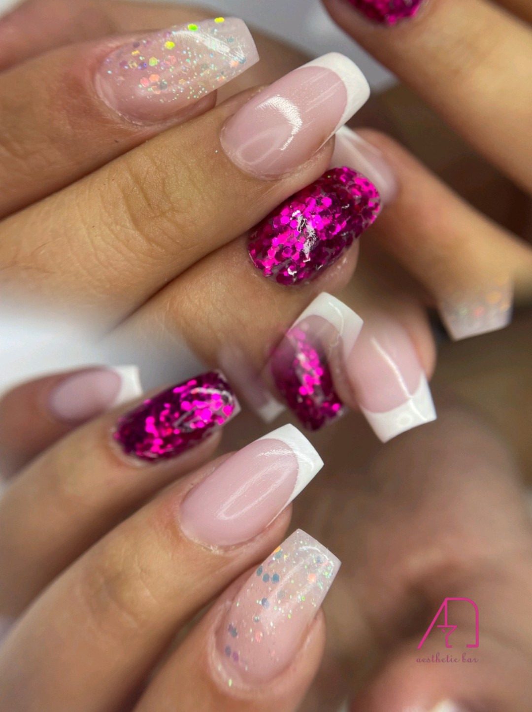 AEsthetic Bar Academy #sarajevo Izlivanje noktiju Izlivanje noktiju gelom - veličina M