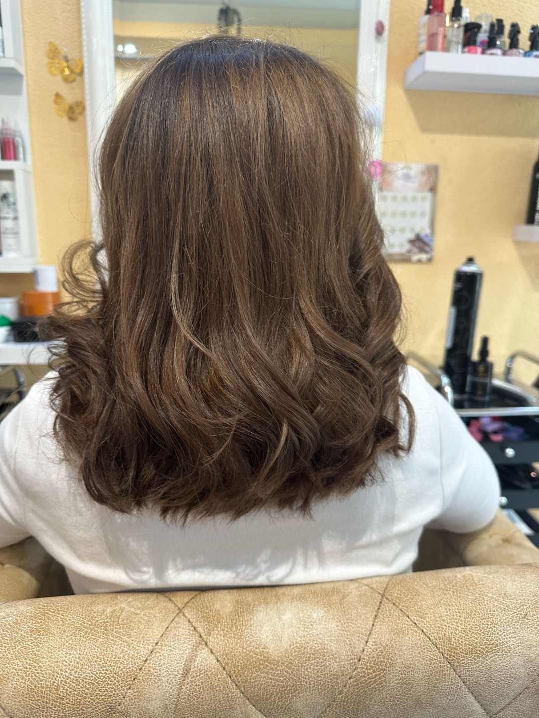 Poezija ljepote #sarajevo Feniranje i stilizovanje Pranje kose + feniranje - srednja dužina kose