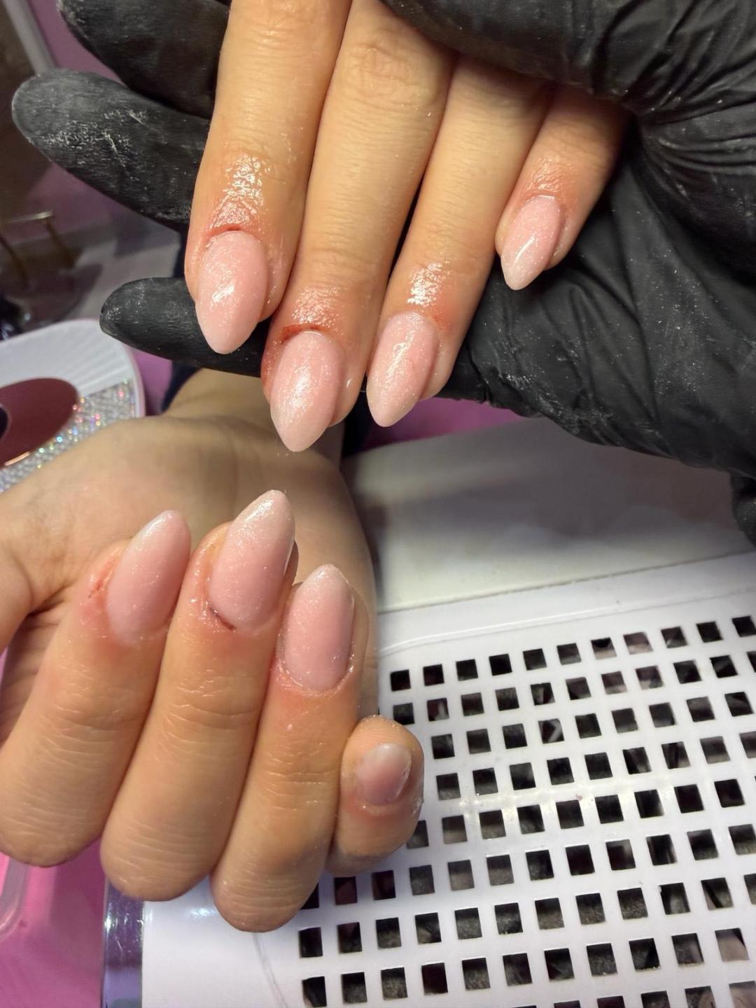 Poezija ljepote #sarajevo Ojačavanje noktiju Gel na prirodne nokte - boja