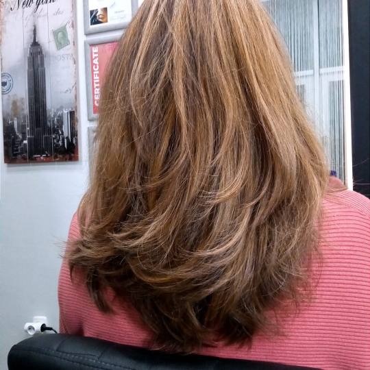 Fashion Life #sarajevo Feniranje i stilizovanje Feniranje na ravno - duga kosa