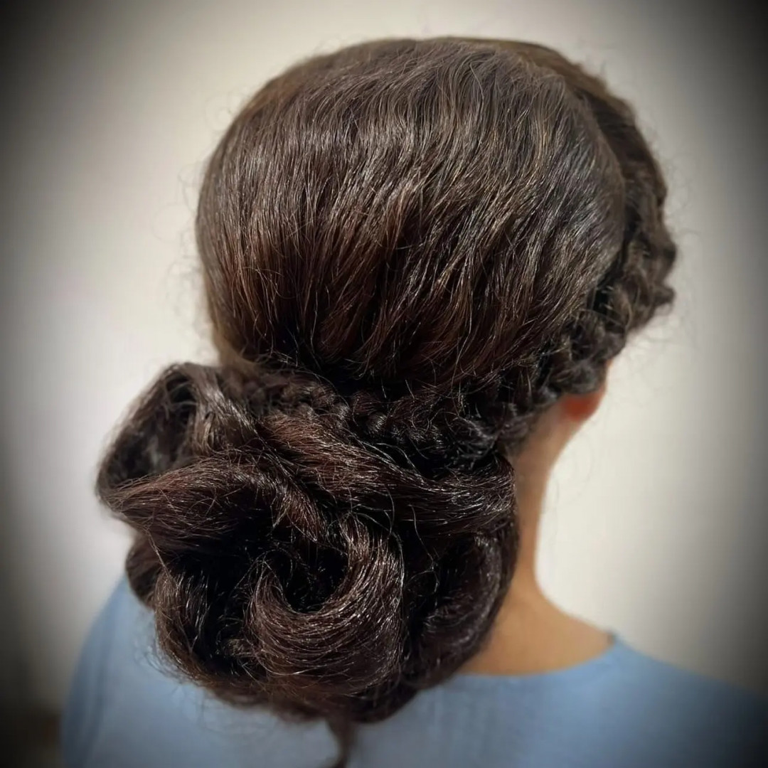 Svečana frizura složena - kratka kosa - Frisco, Sarajevo Svečane i frizure za svadbu Frizerski saloni Svečane i frizure za svadbu, Sarajevo, Centar - Stari Grad