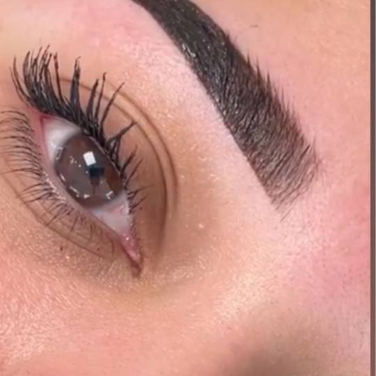 Poezija ljepote #sarajevo Obrve Oblikovanje + korekcija obrva pincetom / voskom + bojenje kanom