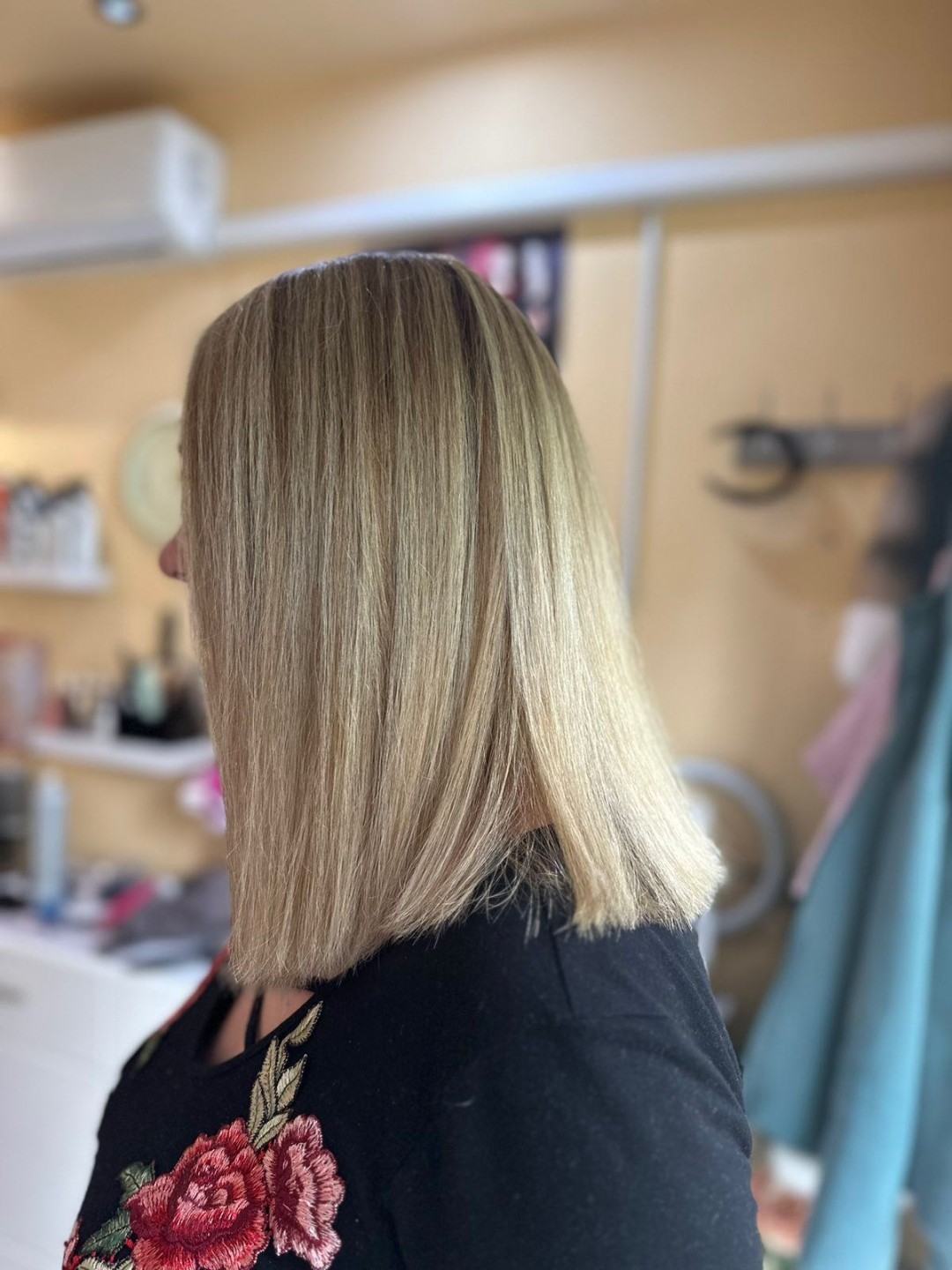 Poezija ljepote #sarajevo Pramenovi pramenovi sisanne preliv - kosa srednje dužine