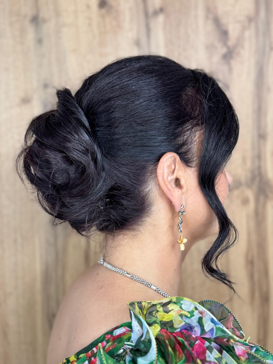 Lovely Em salon & head spa #sarajevo Svečane i frizure za svadbu Svečana frizura (polupodignuta frizura ili punđa) - duga kosa