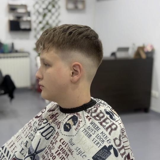 Džana #sarajevo Muško šišanje Muško šišanje - fade French crop✂️