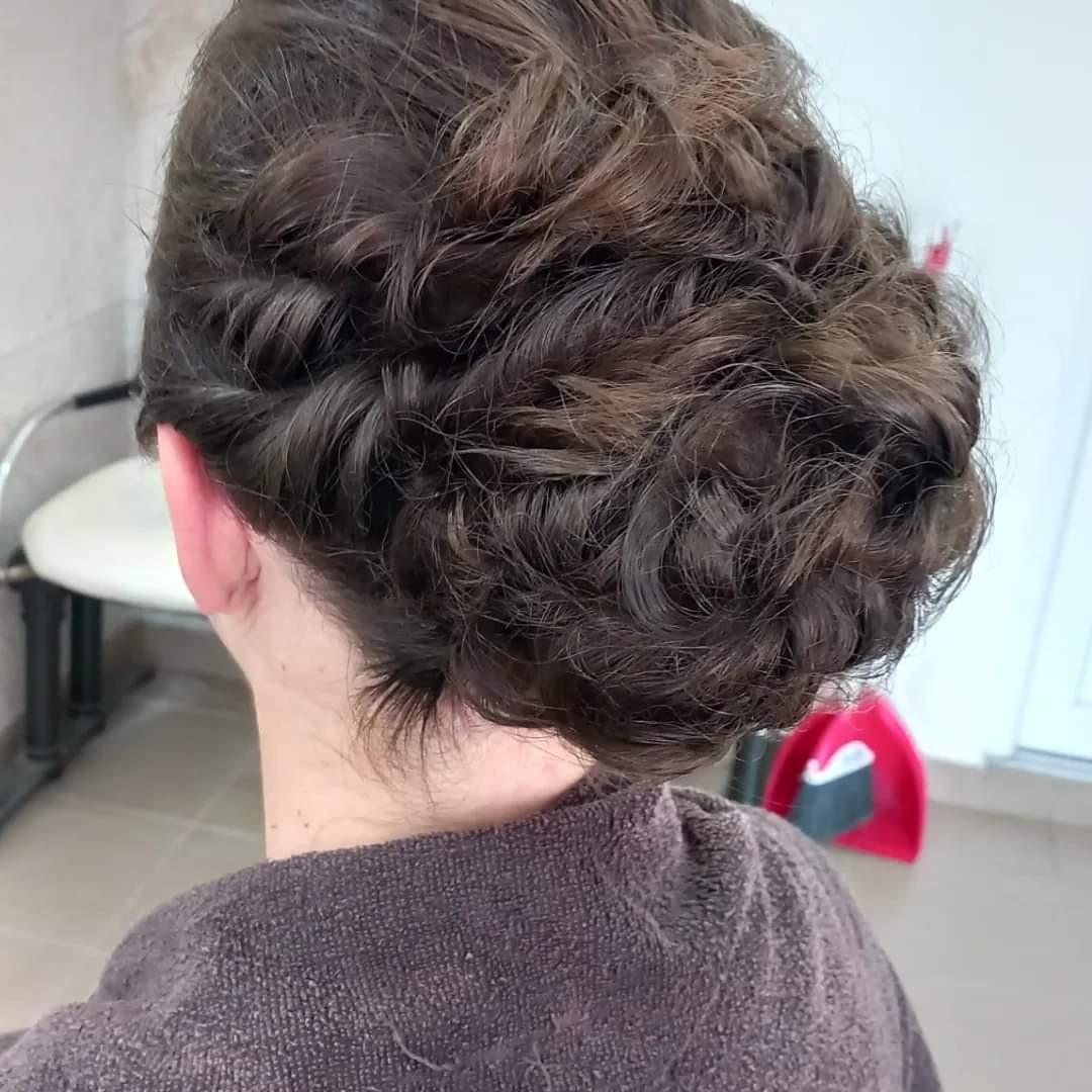 Snježana #sarajevo Svečane i frizure za svadbu Svečana frizura - složena