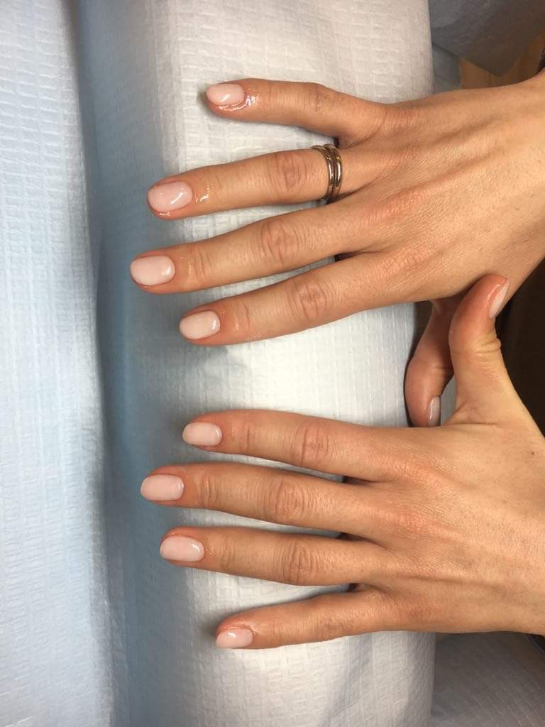 Trajni lak - ruke - Salon ljepote A3M By Amela Malkoč, Sarajevo Gel lak Nokti Gel lak, Sarajevo, Centar - Stari Grad