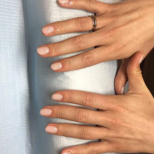 Salon ljepote A3M By Amela Malkoč #sarajevo Gel lak Trajni lak - ruke ❤️Trajni lak❤️