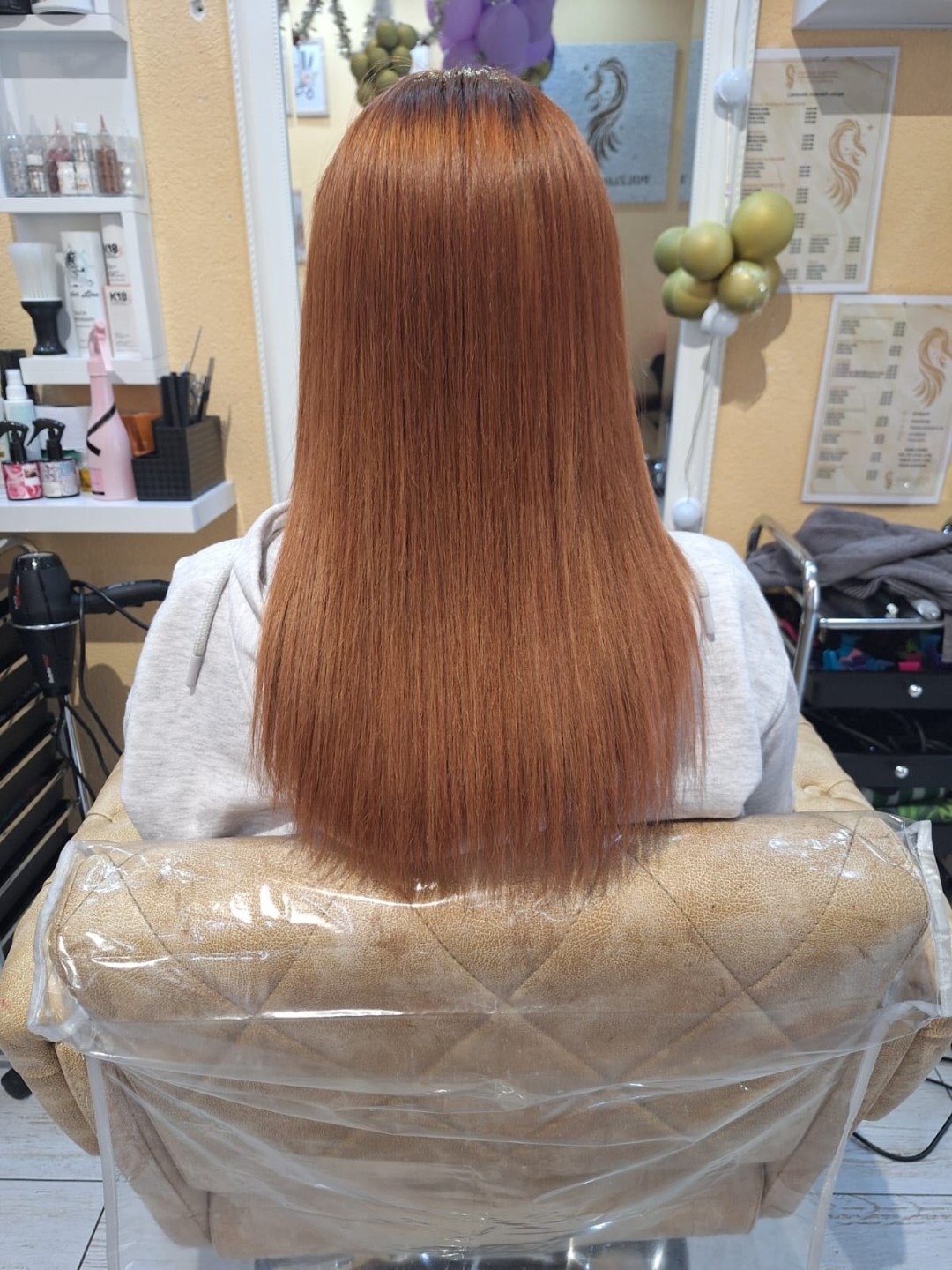 Poezija ljepote #sarajevo Žensko šišanje Žensko šišanje + pranje kose + feniranje - srednje duga kosa