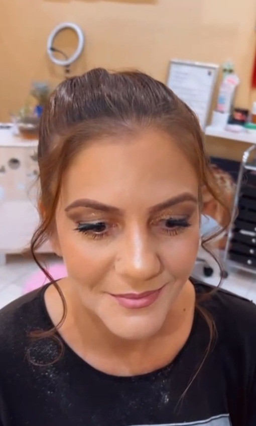 Poezija ljepote #sarajevo Svečane i frizure za svadbu Svečana frizura + profesionalno šminkanje