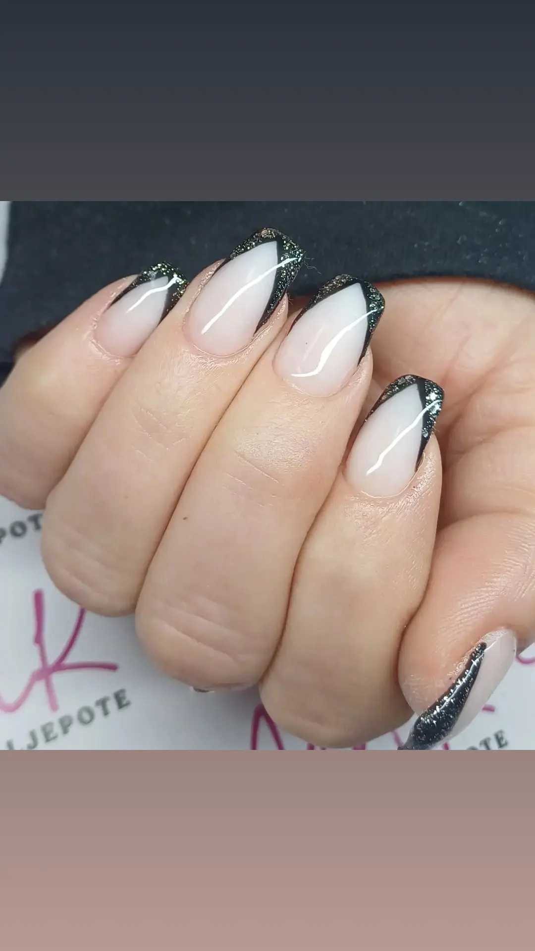 AMK #sarajevo Izlivanje noktiju Izlijevanje noktiju gelom - french