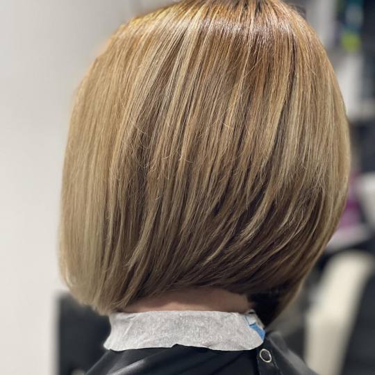 Frisco #sarajevo Žensko šišanje Žensko šišanje - kosa srednje dužine