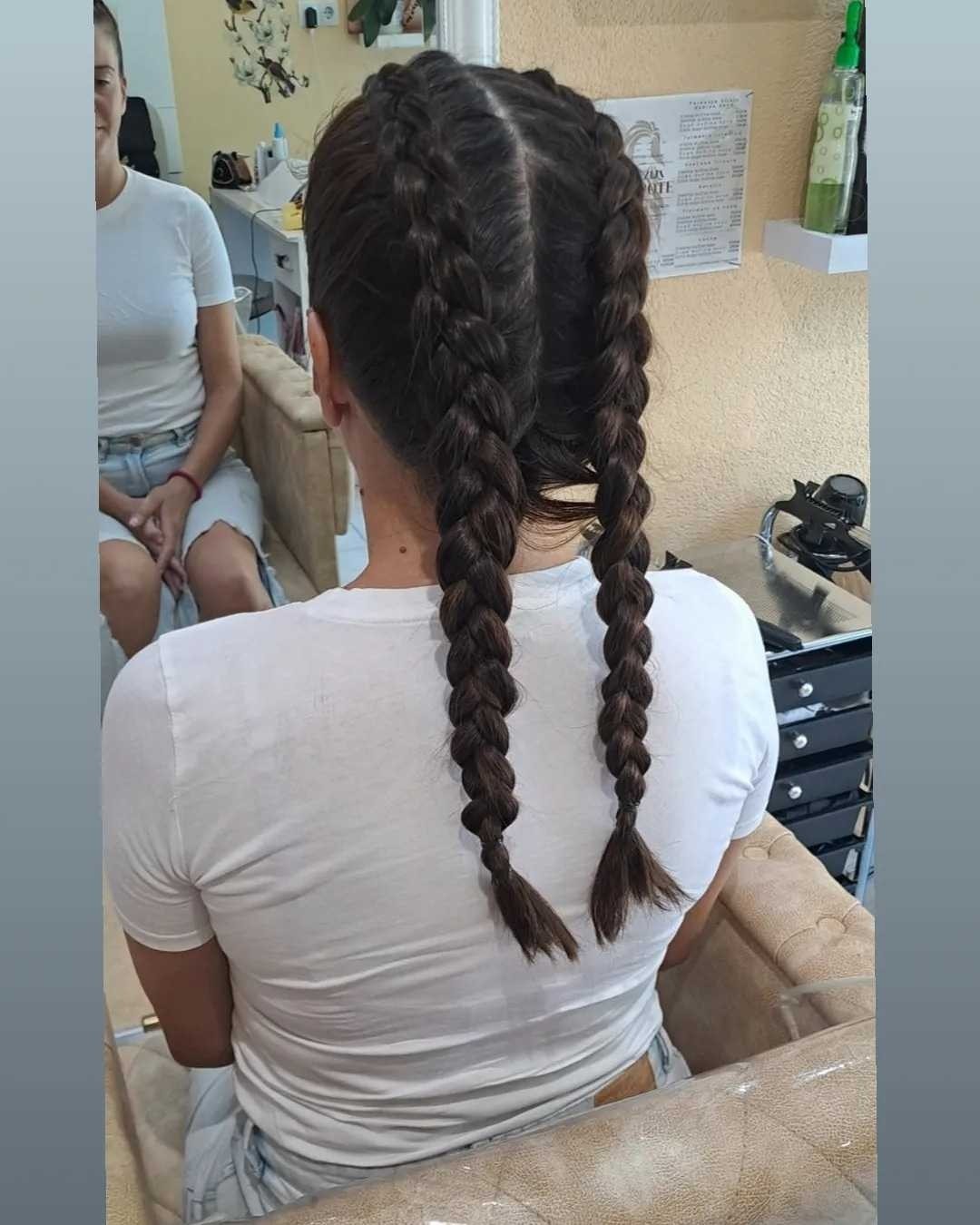 Poezija ljepote #sarajevo Pletenice, kike, punđe Pletenica - jedna