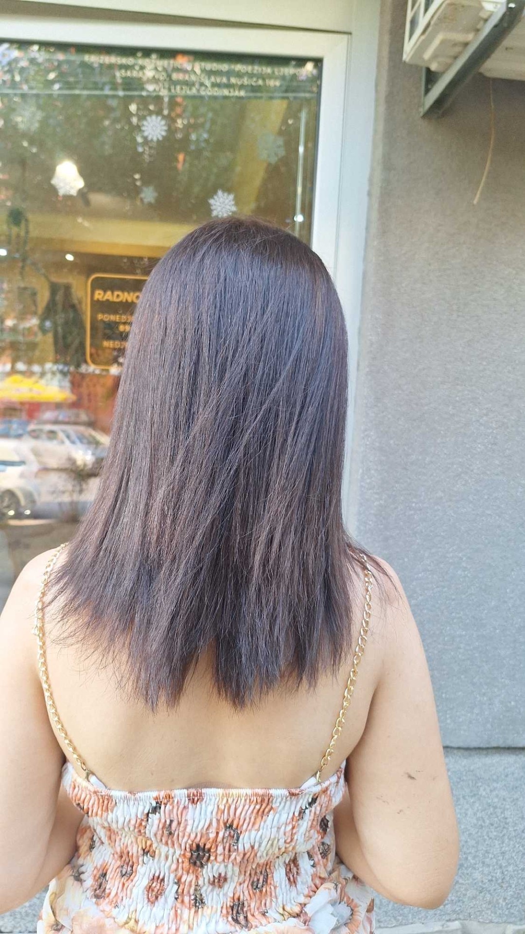 Poezija ljepote #sarajevo Farbanje kose Farbanje cijele dužine + pranje kose + feniranje - kratka kosa