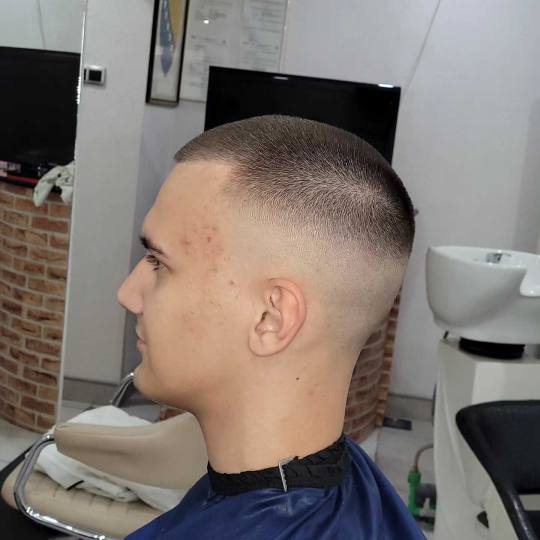 Barber shop Colucci #sarajevo Muško šišanje Muško šišanje - fade Fade šišanje