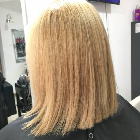 Frisco #sarajevo Žensko šišanje Žensko šišanje - kosa srednje dužine