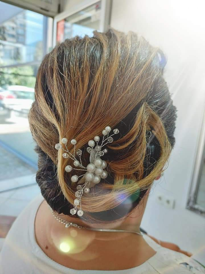 Svečana frizura složena - kratka kosa - Frisco, Sarajevo Svečane i frizure za svadbu Frizerski saloni Svečane i frizure za svadbu, Sarajevo, Centar - Stari Grad