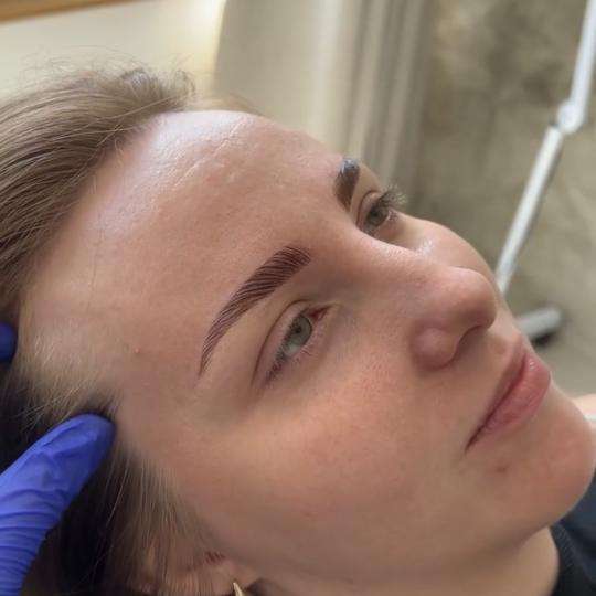 VILA Beauty Studio - SKIN & BROWS #zvornik Obrve BROWLIFT