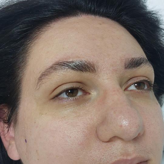 Tajne jednog beauty salona #sarajevo Obrve Brow lift Šta je zapravo Brow Lift?
Brow Lift je hemijs