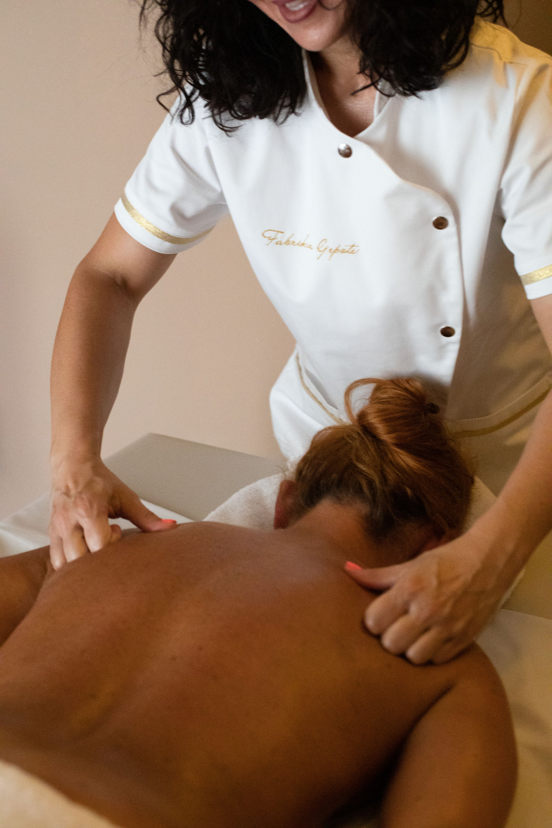 Fabrika ljepote #sarajevo Masaža leđa Medicinska masaža leđa - 40 minuta