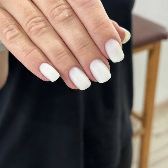 Lovely Em salon & head spa usluga