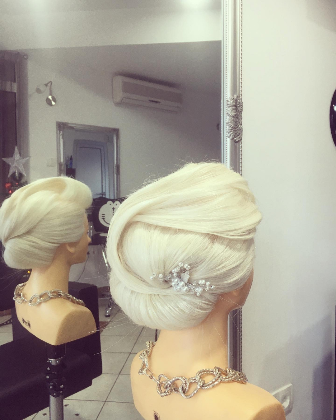 Svečana frizura složena - kratka kosa - Frisco, Sarajevo Svečane i frizure za svadbu Frizerski saloni Svečane i frizure za svadbu, Sarajevo, Centar - Stari Grad