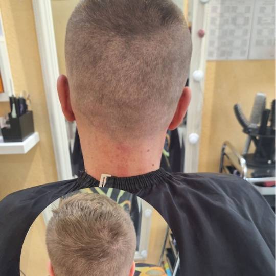 Poezija ljepote #sarajevo Muško šišanje Muško šišanje