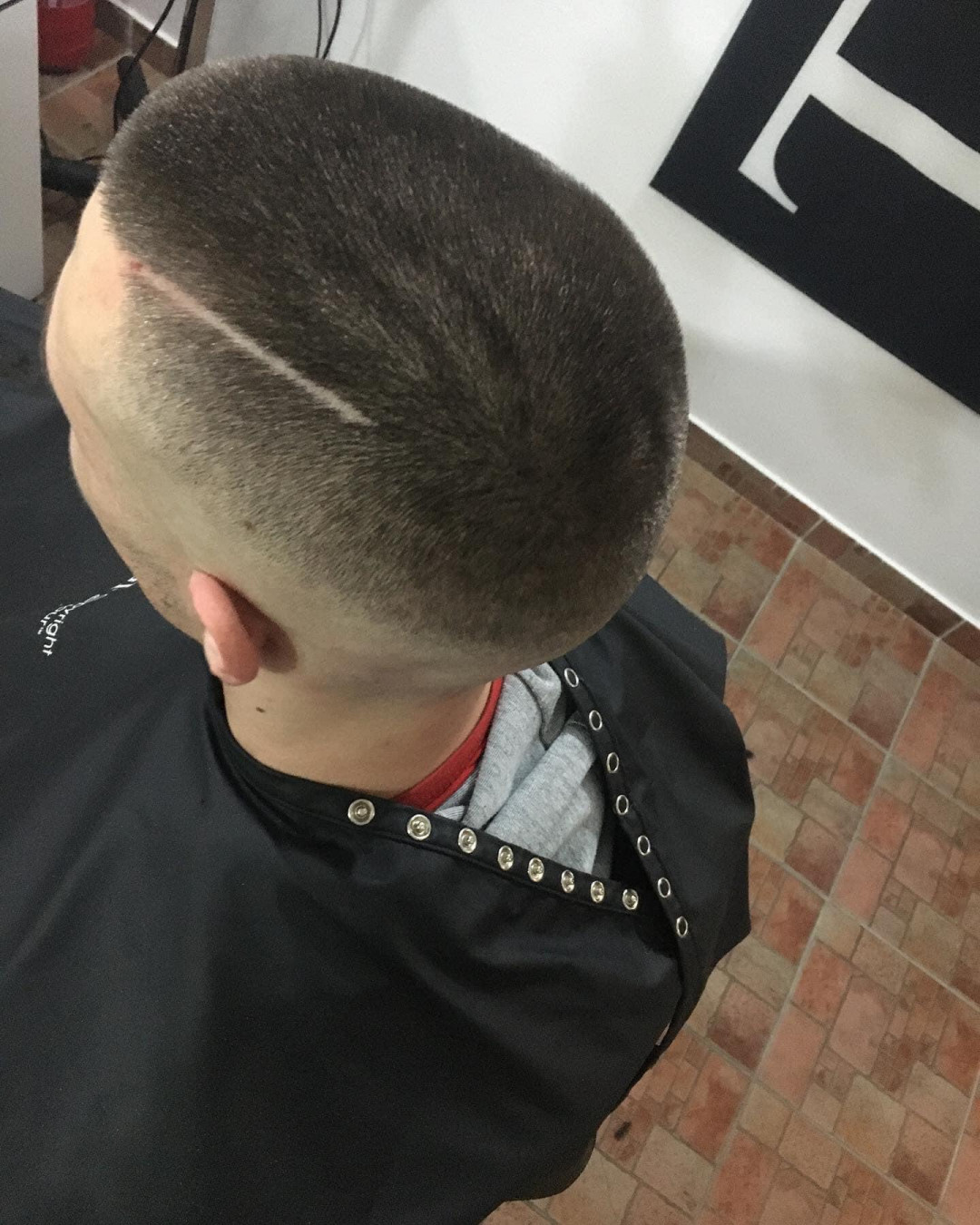 Muško šišanje - klasično - Frisco, Sarajevo Obrve Lice Obrve, Sarajevo, Centar - Stari Grad