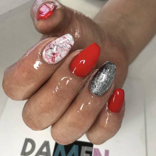 Damen #sarajevo Izlivanje noktiju Izljevanje noktiju