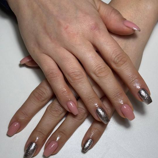 Lily Nails #sarajevo Gel lak Ojačavanje prirodnih noktiju gelom - ruke