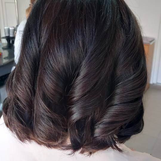 Snježana #sarajevo Feniranje i stilizovanje Feniranje na talase - kosa srednje dužine