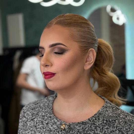 Idelle Studio #sarajevo Make-up / šminkanje Profesionalno šminkanje + vještačke trepavice - več