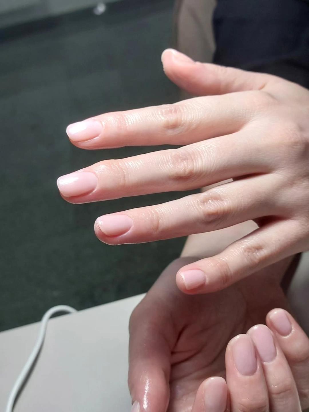 Ojačavanje noktiju gelom - S dužina - Tajne jednog beauty salona, Sarajevo Gel lak Nokti Gel lak, Sarajevo, Ilidža