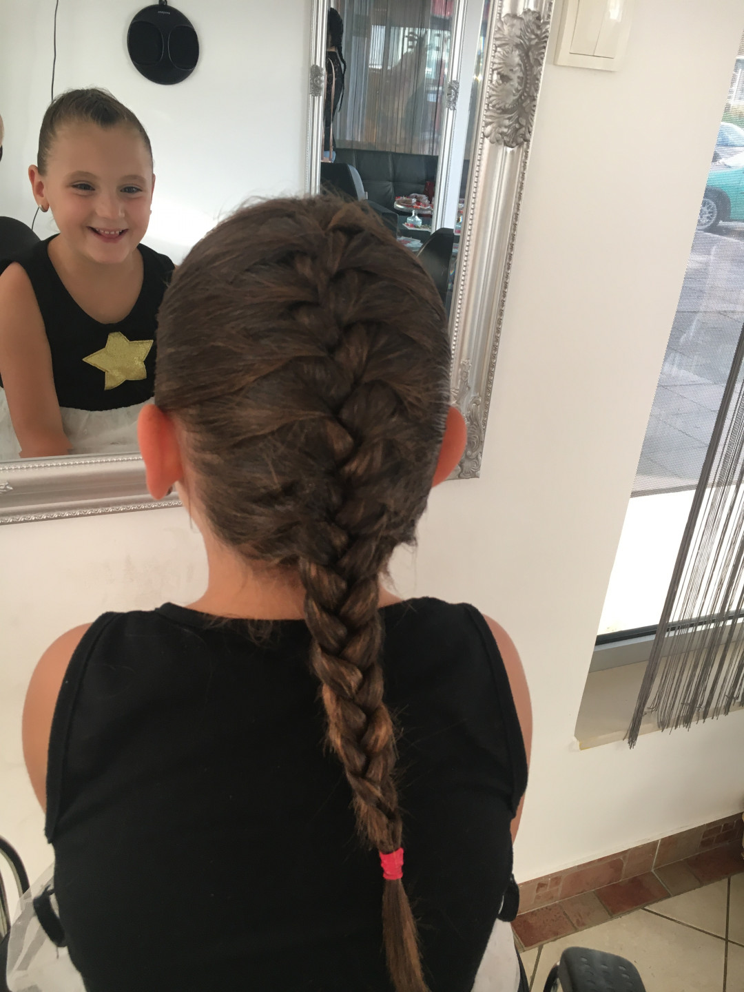 Svečana frizura jednostavna - kratka kosa - Frisco, Sarajevo Svečane i frizure za svadbu Frizerski saloni Svečane i frizure za svadbu, Sarajevo, Centar - Stari Grad